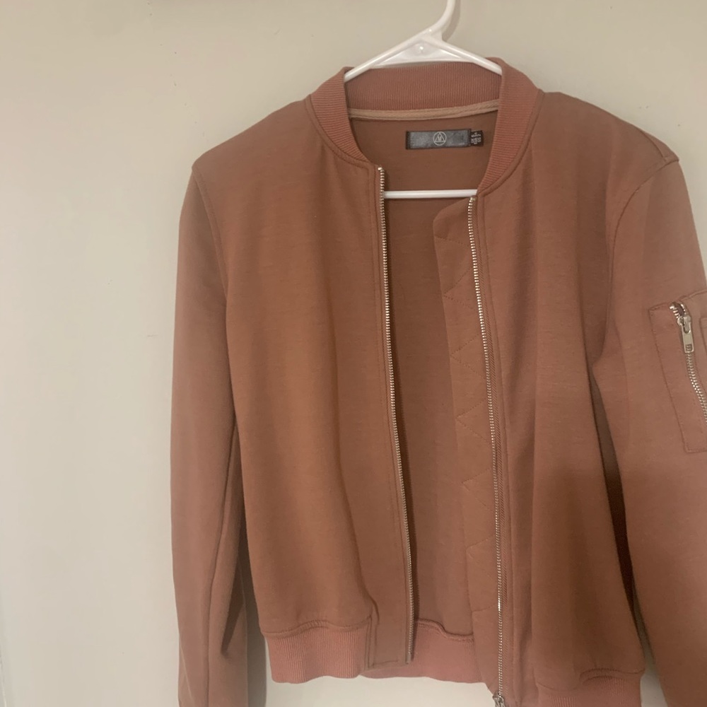 Jacket - Picture 5 of 6